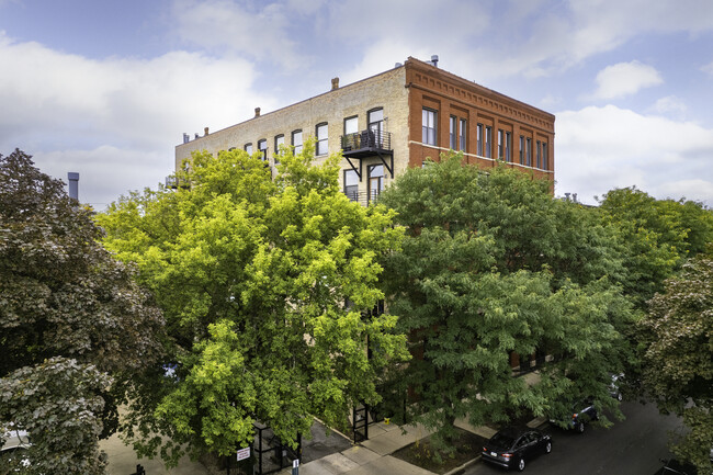 West Bucktown Lofts in Chicago, IL - Building Photo - Building Photo