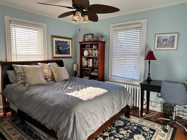 14 Bedlow Ave in Newport, RI - Building Photo - Building Photo