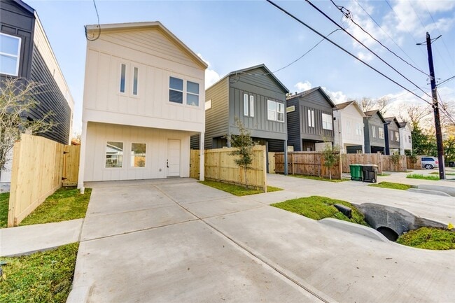 property at 1211 Dewalt St