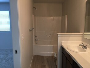 8349 E Dutchman St in Nampa, ID - Building Photo - Building Photo