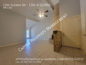 1304 Glenda Dr in Round Rock, TX - Building Photo - Building Photo