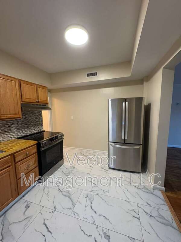 1400 Ella T Grasso Blvd in New Haven, CT - Building Photo - Building Photo