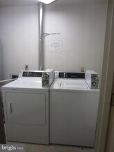 404 E William St, Unit J in Salisbury, MD - Building Photo - Building Photo