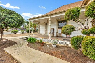 306 W 5th St in Perris, CA - Foto de edificio - Building Photo