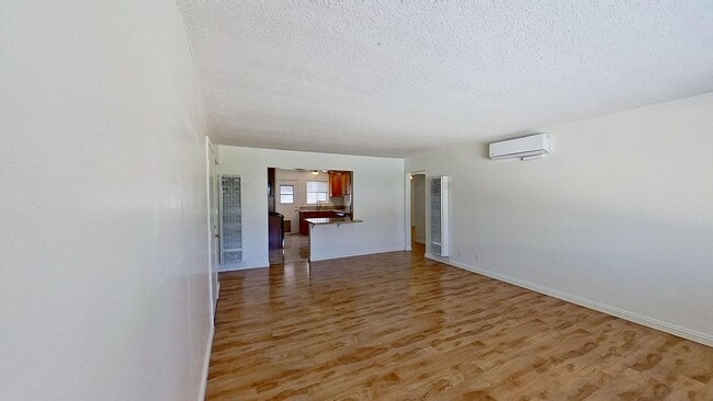 186 E 21st St in Costa Mesa, CA - Building Photo - Building Photo