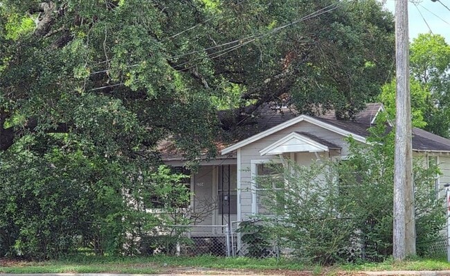 property at 2204 State Hwy 3