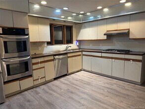 7 Gloucester Dr in Wyandanch, NY - Foto de edificio - Building Photo