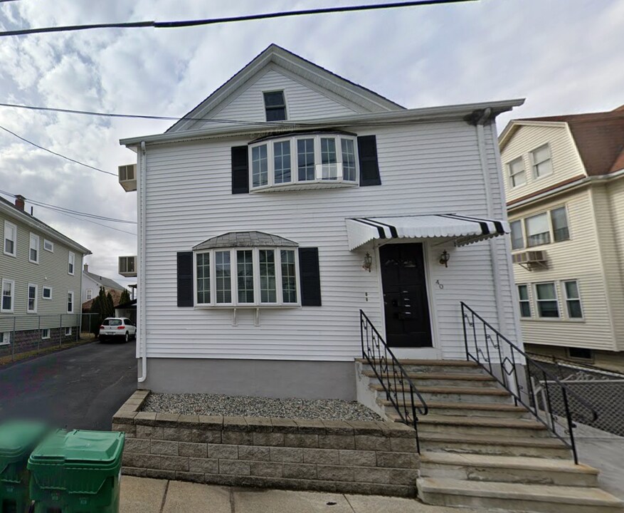 40 Hamilton St, Unit 1 in Medford, MA - Building Photo