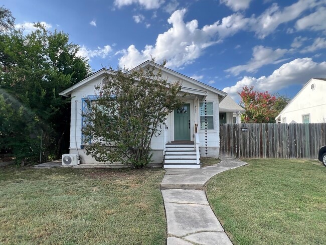 property at 927 Donaldson Ave
