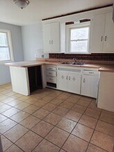 5131 Philip Ave in Maple Heights, OH - Building Photo - Building Photo