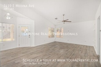 7419 E Medina Ave in Mesa, AZ - Foto de edificio - Building Photo