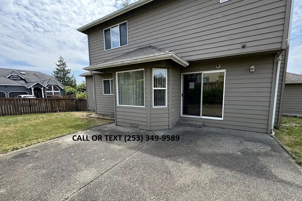 18607 104th Pl SE in Renton, WA - Foto de edificio