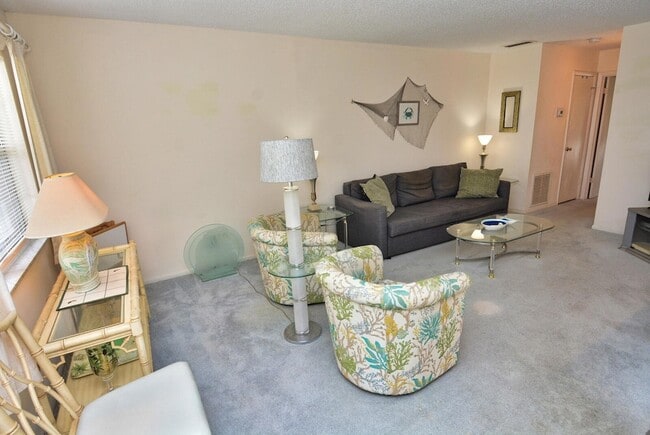 1225 NW 21st St, Unit 2512 in Stuart, FL - Foto de edificio - Building Photo