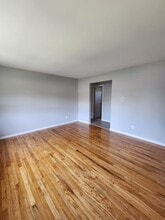 75 Weybosset St, Unit 1R in New Haven, CT - Building Photo - Building Photo
