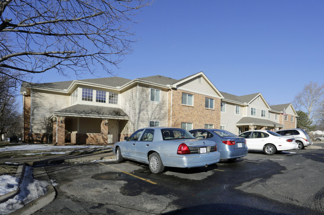 Riverfront Residences in Wichita, KS - Building Photo - Building Photo