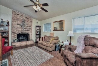 2404 Cottonwood Dr in Georgetown, TX - Building Photo - Building Photo