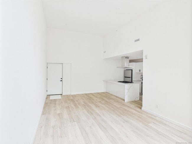 165 Richards St in West Haven, CT - Foto de edificio - Building Photo