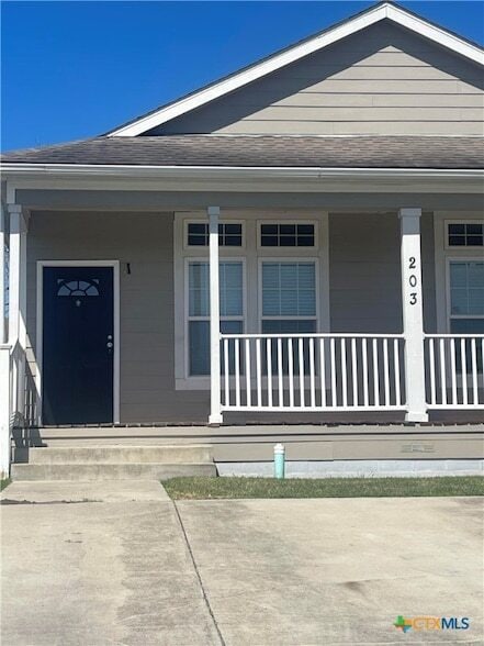 203 Palmwood Dr