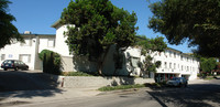 Valley Palms Apartments in North Hollywood, CA - Building Photo - Building Photo