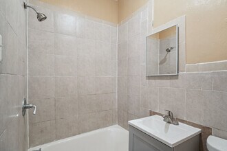 16 Montrose Terrace in Irvington, NJ - Building Photo - Building Photo