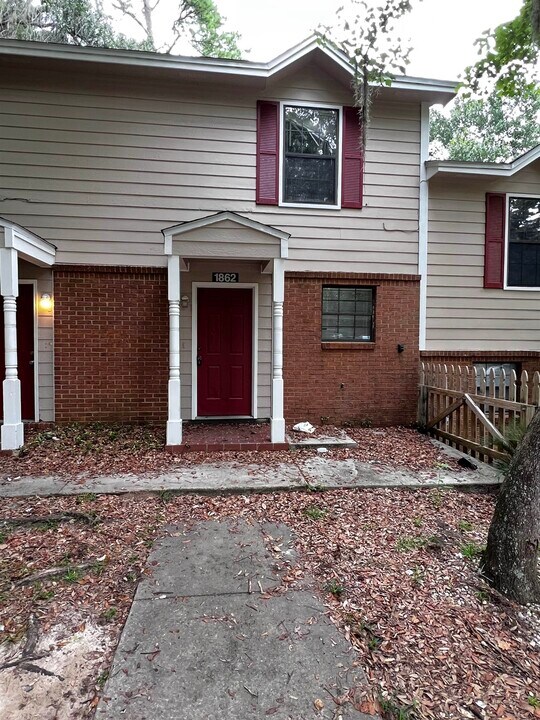 1862 Sylvan Ct in Tallahassee, FL - Building Photo