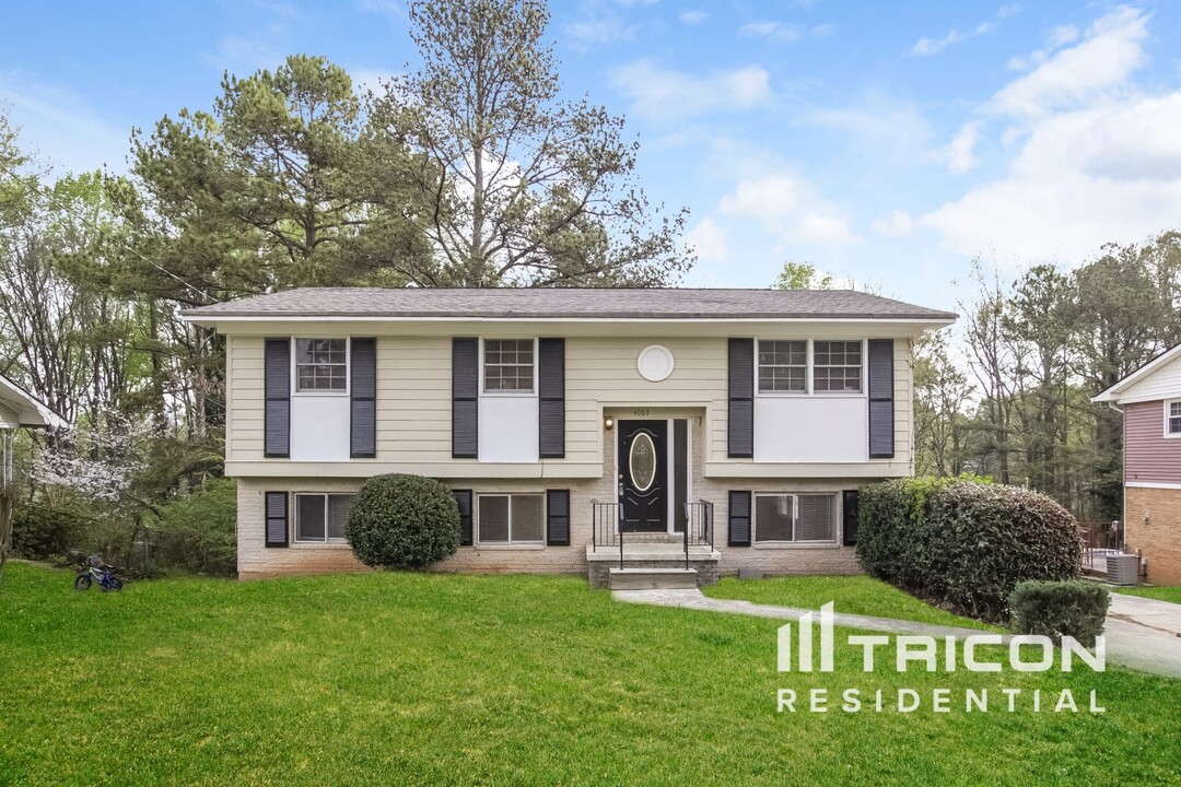 4063 Cornell Blvd SW in Atlanta, GA - Building Photo