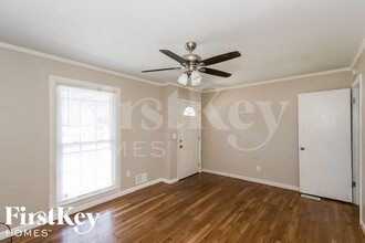 4083 Vale Ct in Decatur, GA - Building Photo - Building Photo