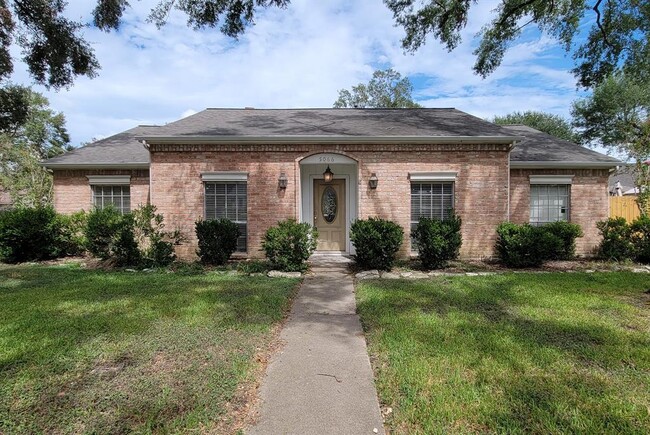 5066 Stanhope Dr in Houston, TX - Building Photo - Building Photo