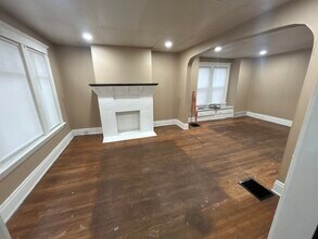 425 Cumberland Ave, Unit 1 in Buffalo, NY - Building Photo - Building Photo