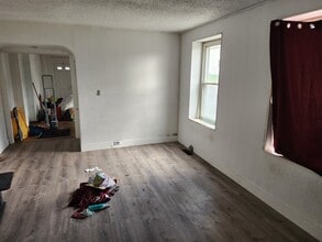 302 Main St in Hellertown, PA - Building Photo - Building Photo