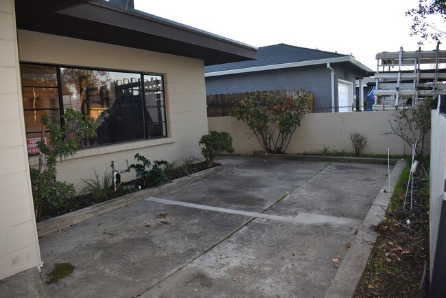 534 Ribier Ave in Lodi, CA - Building Photo - Building Photo