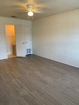 1110 Leslie Cir, Unit B in Killeen, TX - Building Photo