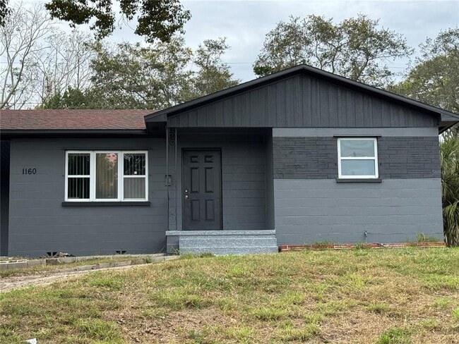 property at 1160 Lakeview Dr