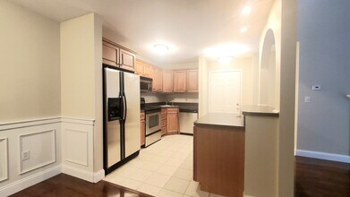 650 Brookside Dr in Andover, MA - Building Photo - Building Photo