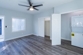 1711 E Appleton St in Long Beach, CA - Building Photo - Building Photo