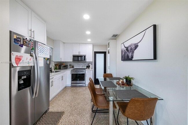 30 NW 56th Ct in Miami, FL - Building Photo - Building Photo