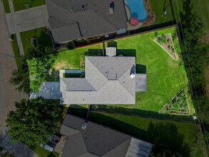 5206 Chasewood Dr in Bacliff, TX - Building Photo - Building Photo