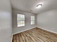 130 Railside Dr photo'