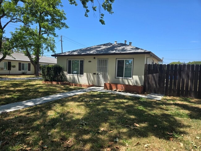 property at 518 Carpenter St