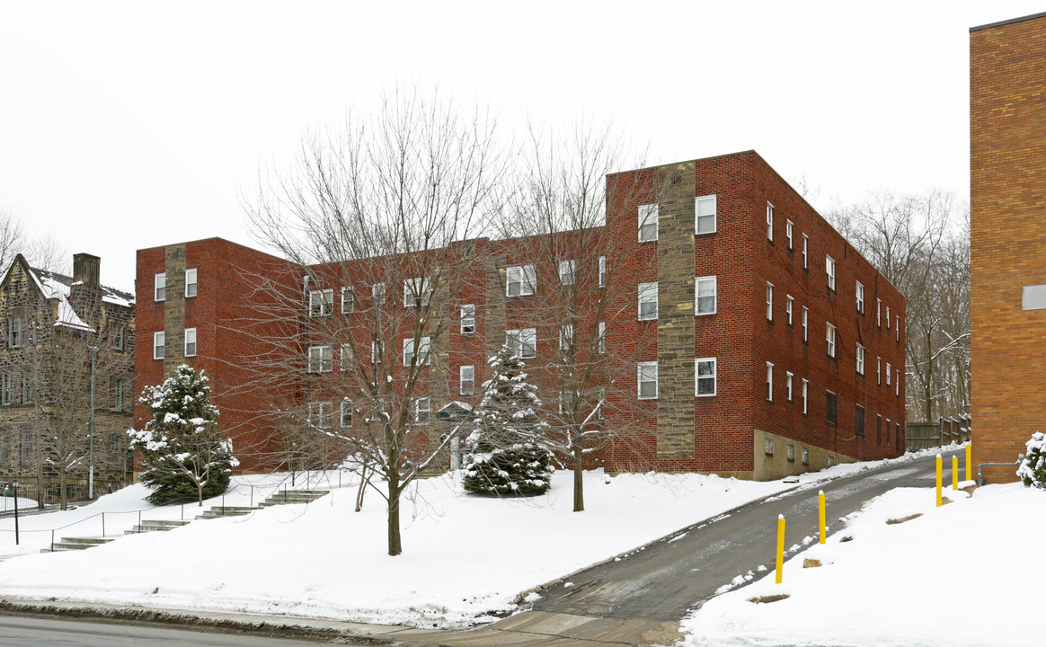 University C in Pittsburgh, PA - Building Photo