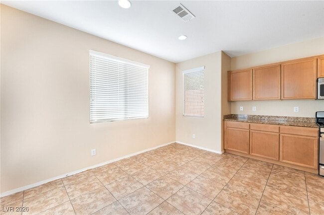 property at 10625 Mt Jefferson Ave