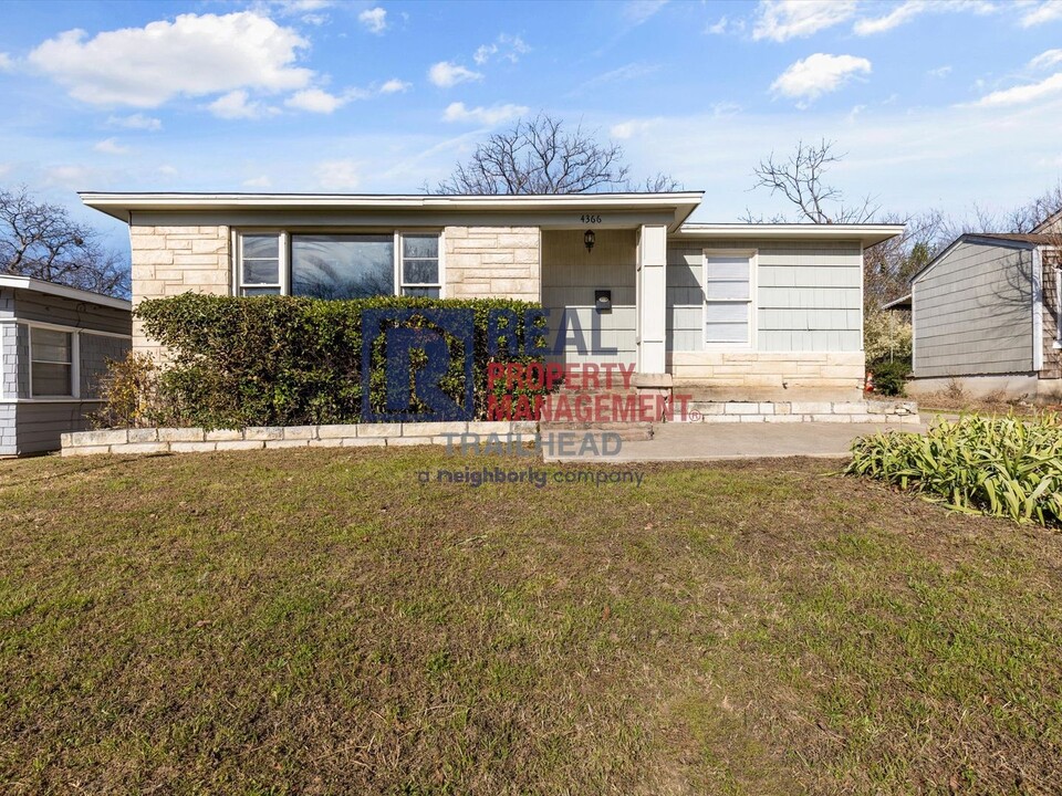 4366 Valentine St in Fort Worth, TX - Building Photo