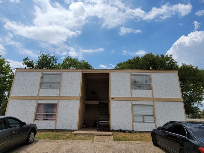 4200 Boyett St in Bryan, TX - Building Photo - Building Photo