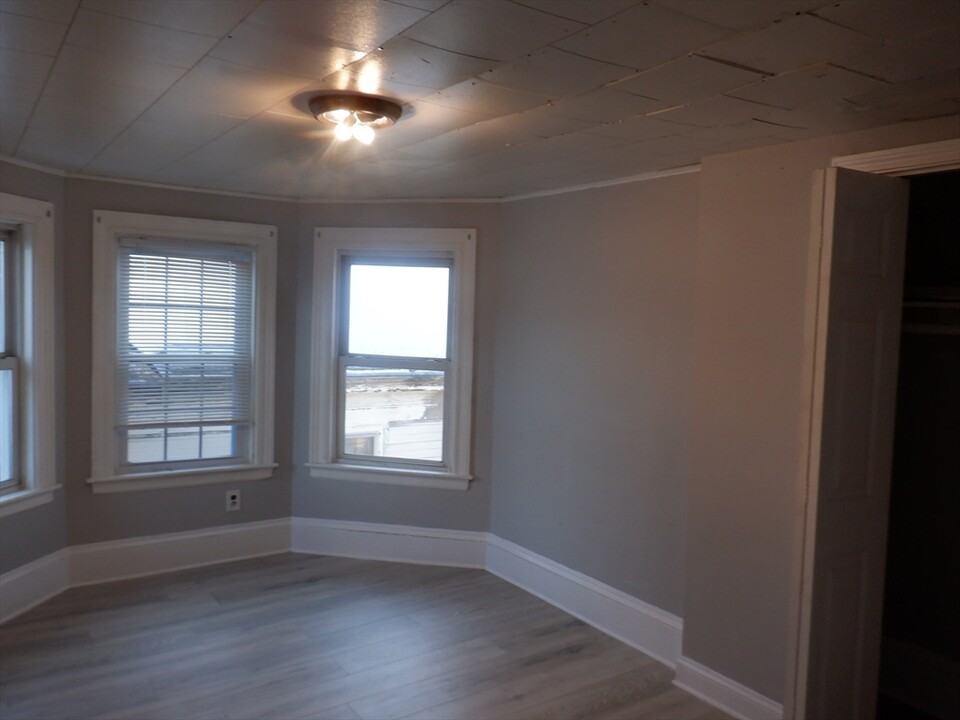 1127 Hyde Park Ave, Unit 3 in Boston, MA - Building Photo