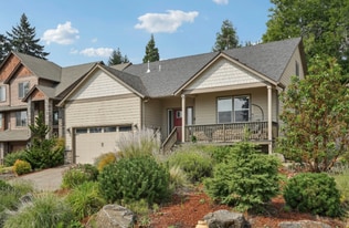 4677 Southampton Dr SE in Salem, OR - Building Photo