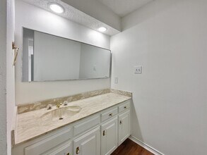 2609 Valparaiso Trail in Arlington, TX - Foto de edificio - Building Photo