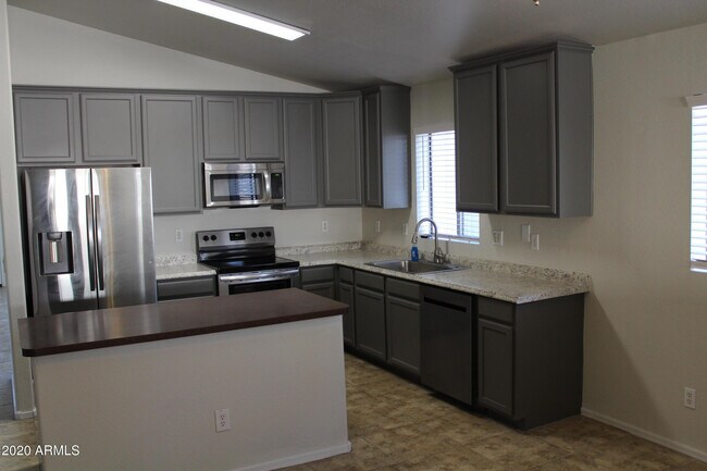 43410 W Wild Horse Trail in Maricopa, AZ - Building Photo - Building Photo