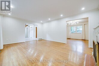 40 Elgin St in Markham, ON - Building Photo - Building Photo