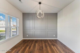 1013 Curly Top Ln in Knoxville, TN - Foto de edificio - Building Photo