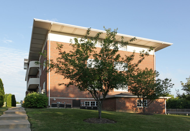 Courtyards Of Westmont in Westmont, IL - Building Photo - Building Photo